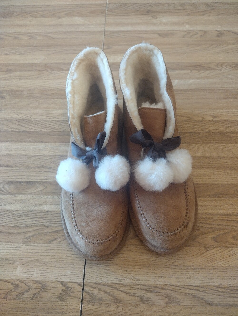 Women's UGG Australia Kallen 1017541 Tan Sheepskin Pom-pom Slippers - Picture 4 of 8